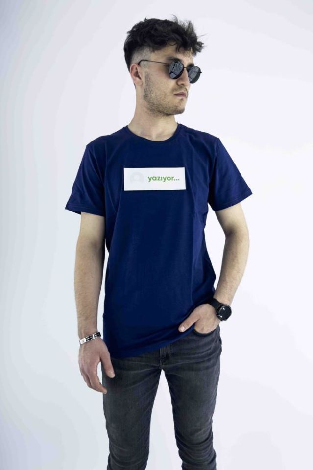 Erkek Lacivert Slim Fit Mood T-shirt Cırt Cırtlı Değiştirilebilir Mood Sticker