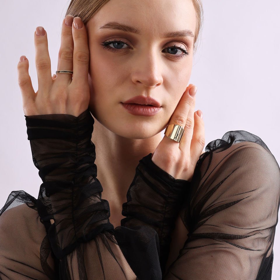 Siyah Taşlı Yüzük