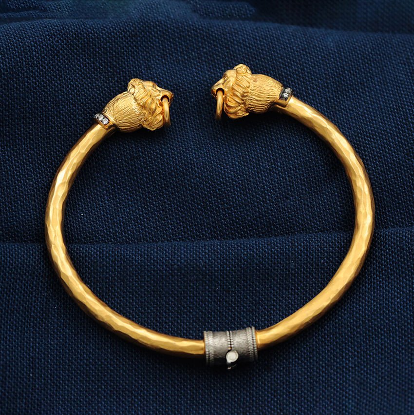 Lion Figured Bracelet