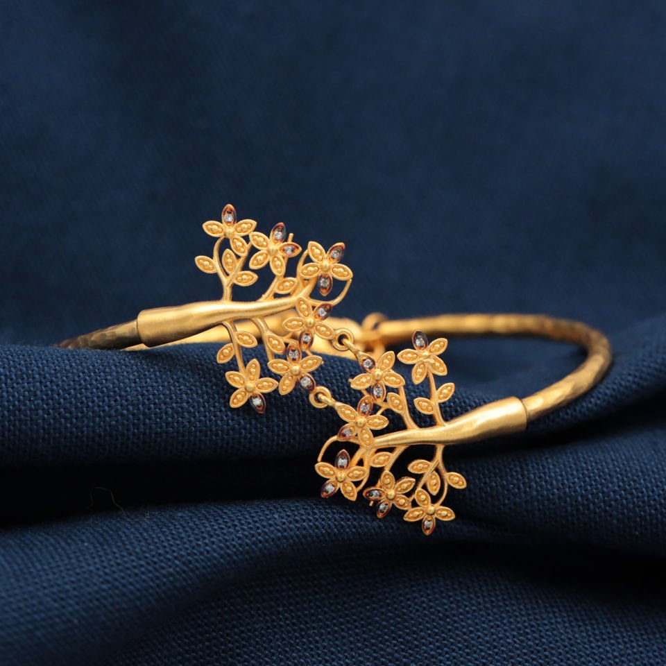 Flower Motif Bracelet