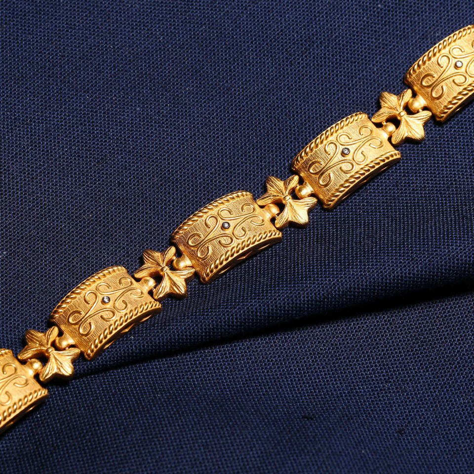 ﻿Anatolian Flower Motifs Bracelet