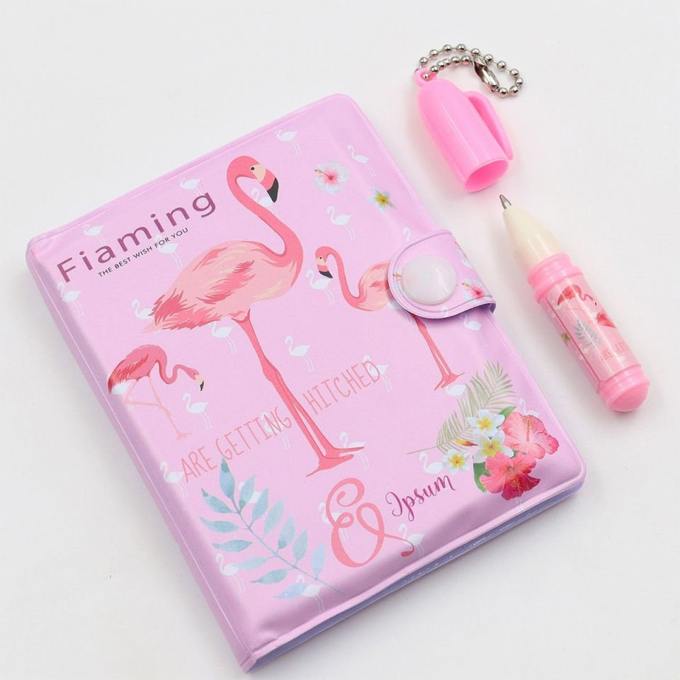 Kişiye Özel Flamingo Harf Baskılı Kupa & Flamingo Kalemli Mini Not Defteri & Flamingo Sulu Fermuarlı Desenli Şeffaf El Çantası Hediye Seti