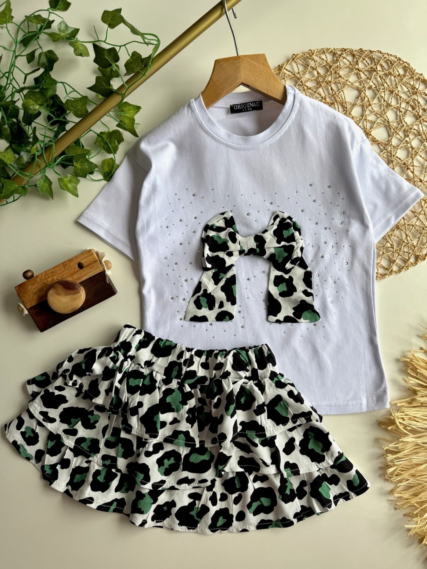 Leoparlı Etekli Takım