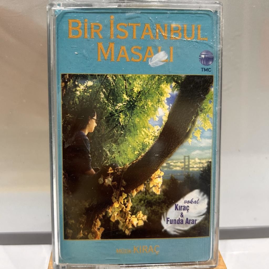 Funda Arar & Kıraç – Bir İstanbul Masalı KASET