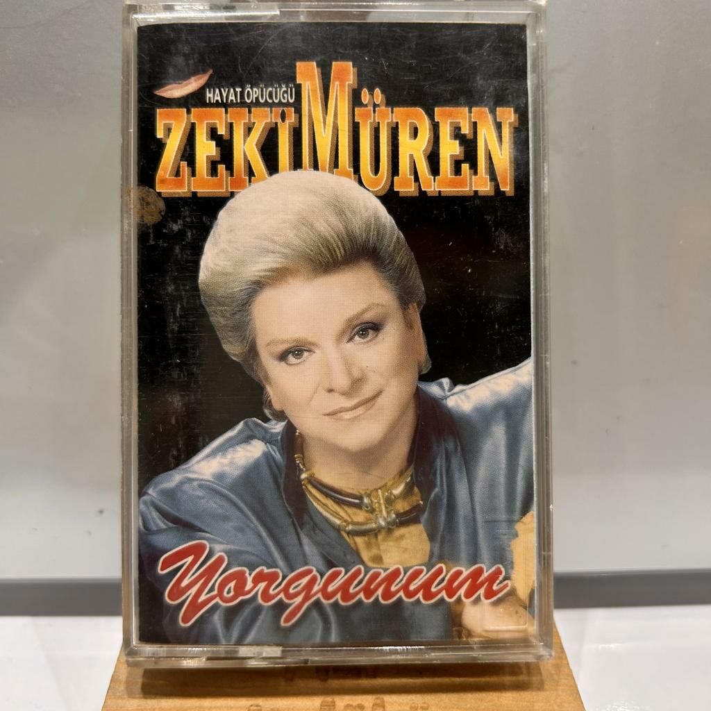 Zeki Müren – Hayat Öpücüğü Yorgunum KASET