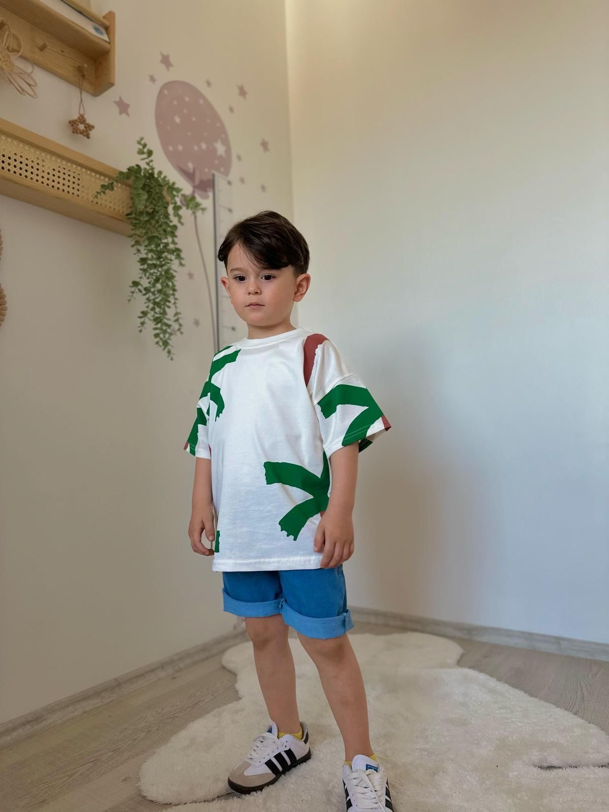 Erkek çocuk denim şortlu takım