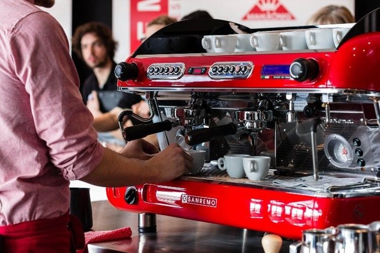 Cafeniz için espresso makinası seçimi