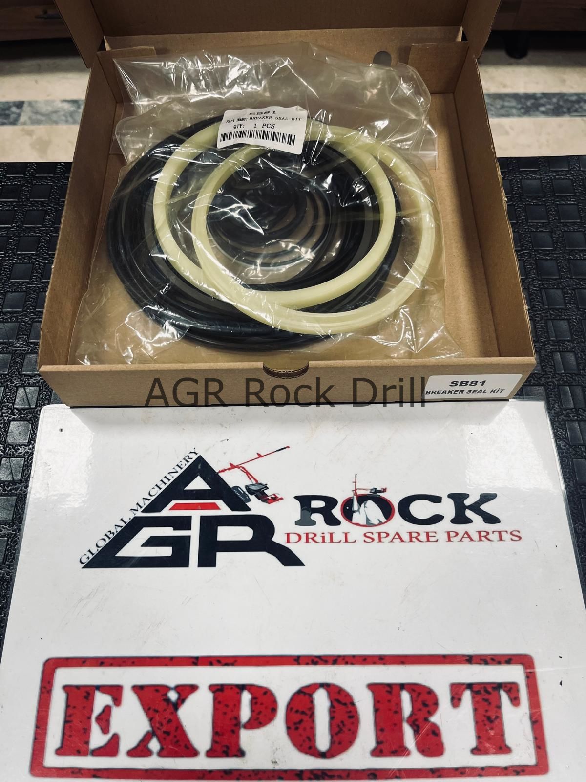SOOSAN - SB81 BREAKER - SEAL KIT