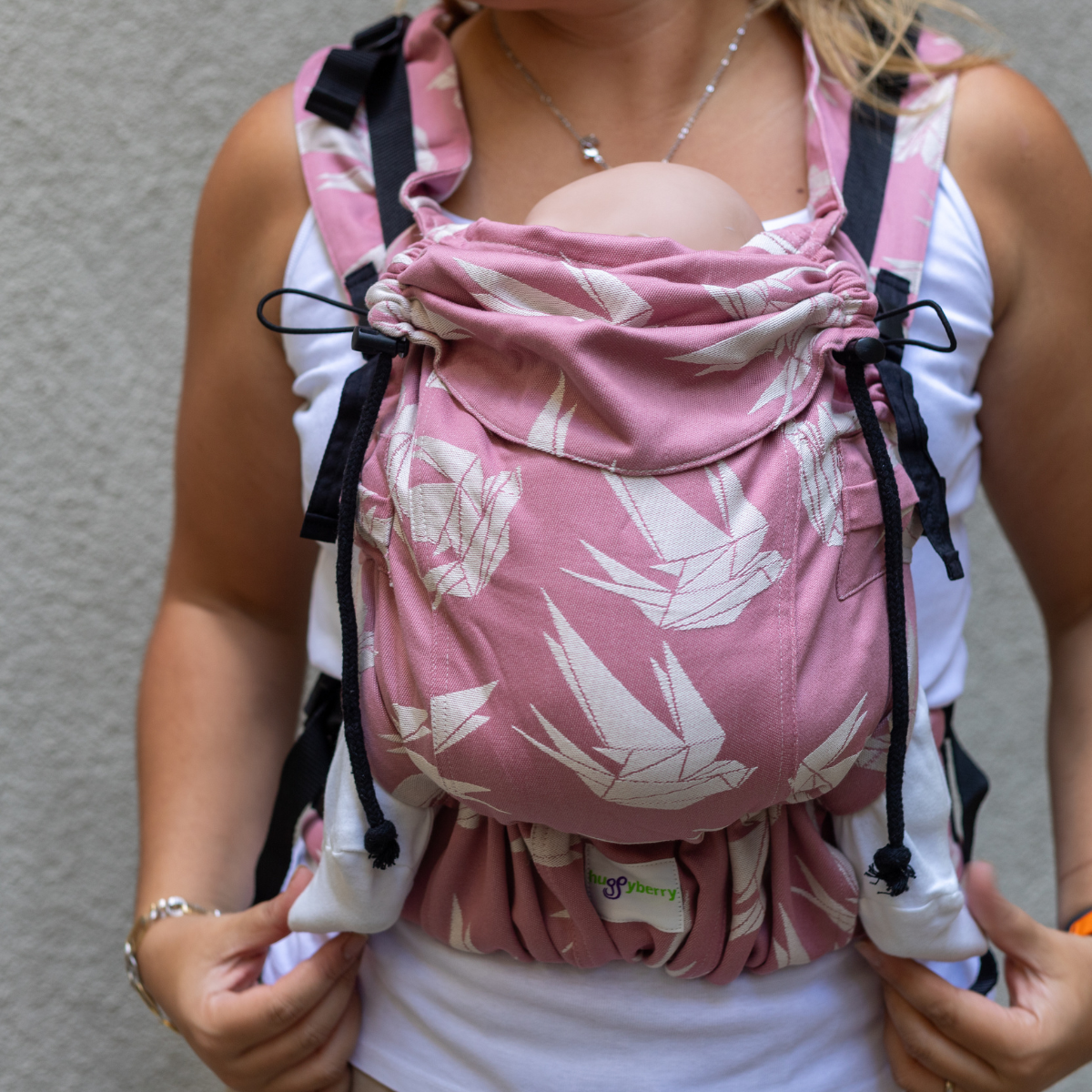 Huggy Softy Baby Size Carrier - Dock Dahlia