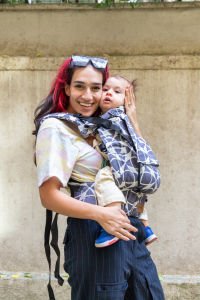 Huggy Plus Toddler Size Carrier - Marble Mist