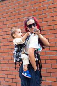 Huggy Plus Toddler Size Carrier - Dock Yin Yang