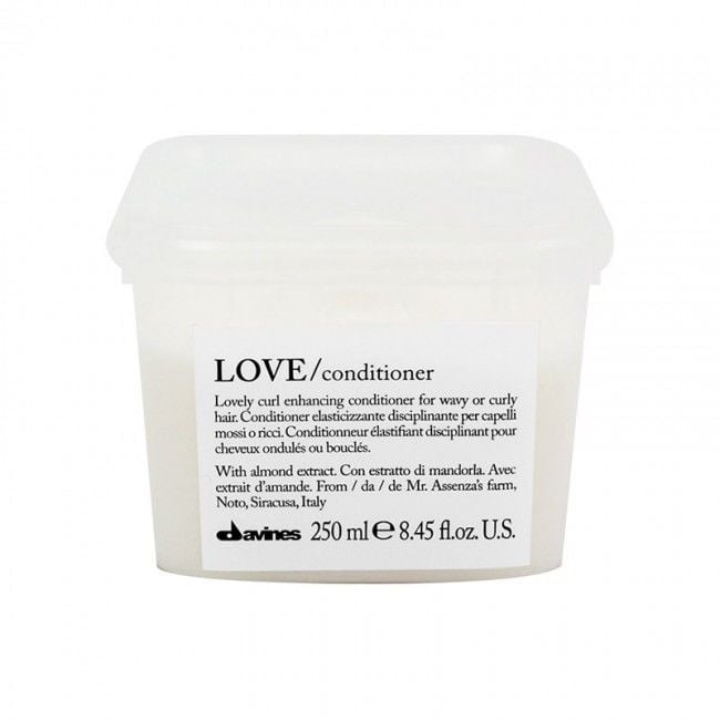 Davines Love Curl Conditioner - Kıvırcık ve Dalgalı Saçlar İçin Bukle Belirginleştirici Krem 250 Ml.