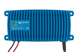 Victron Energy Blue Smart IP67 12V 17A (1) Akü Şarj Cihazı
