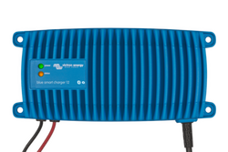 Victron Energy Blue Smart IP67 12V 25A (1) Akü Şarj Cihazı
