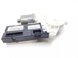 Laguna 3-III Sağ Ön Cam Kriko Motoru (2008-2015) 807300781R -Renault Mais