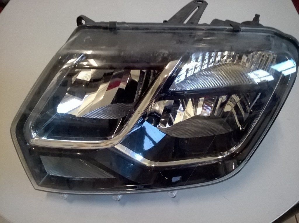 Duster 1-I Sol Far Lambası İçi Siyah Nikelajlı (2013-2017) 260608209R -Renault Mais