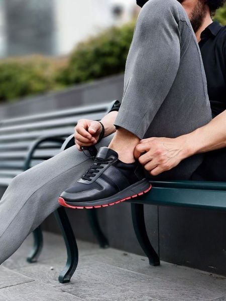 BLACK RED HECTOR DERİ GÜNLÜK SNEAKERS SİYAH KIRMIZI - 39