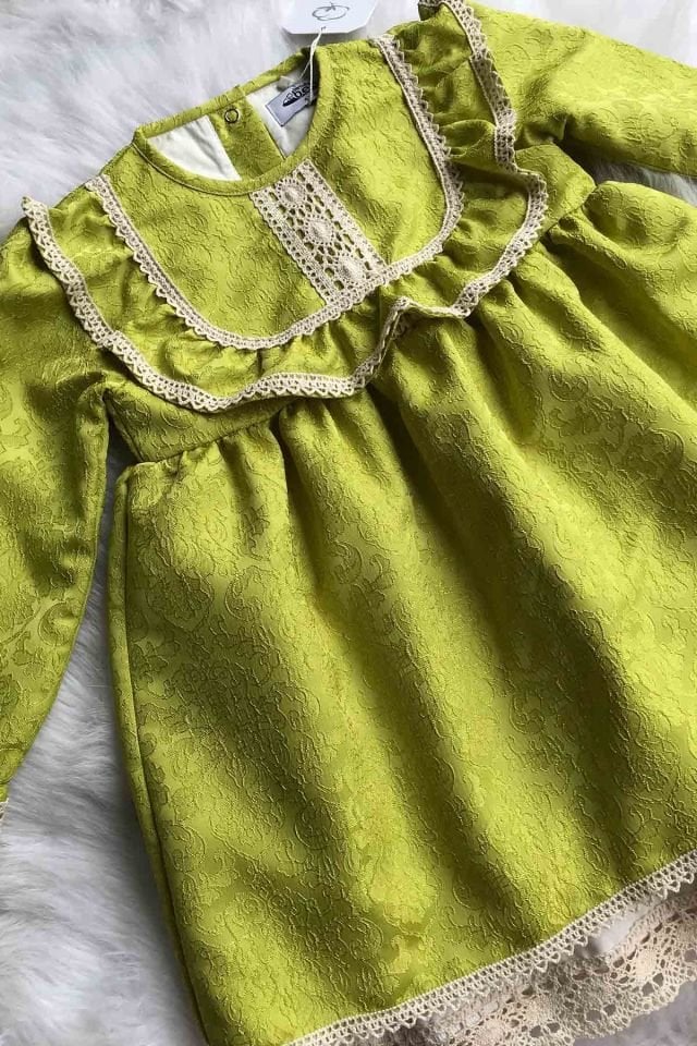Brokar Kumaş Dantel Detaylı Özel Tasarım Yeşil Kız Çocuk Bebek Elbise Ve Bandana Takımı