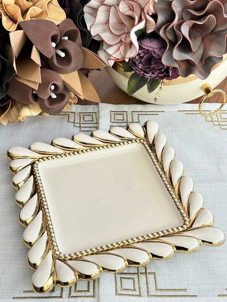 CALLAVİ KREM ALTIN KARE TABAK 27CM