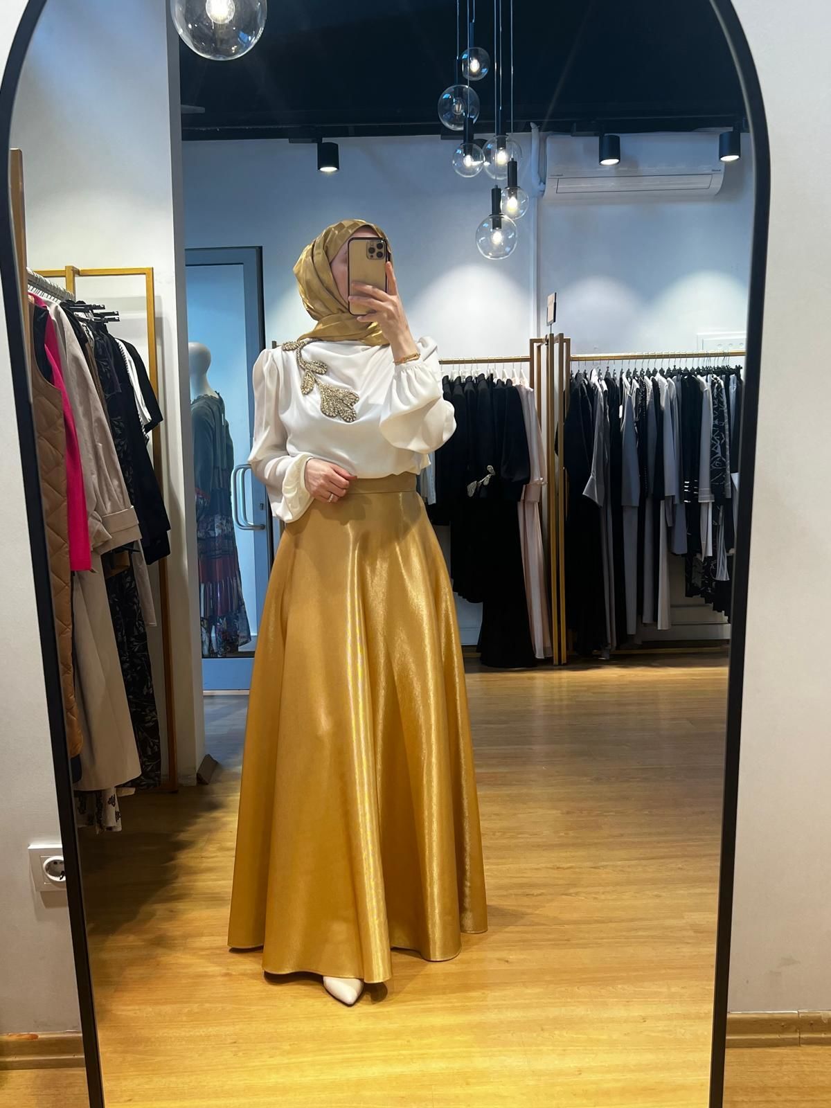 Jamıla Sarah Gold Kloş Etek SS24-6002
