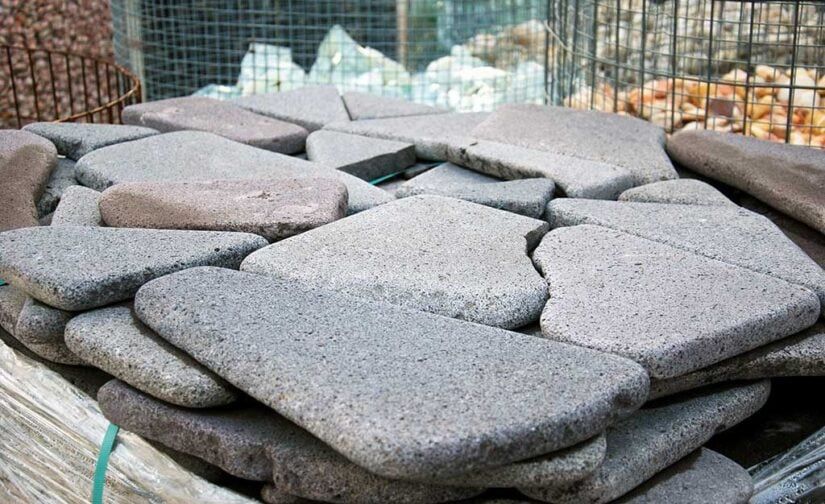 Granit Bazalt: Bahçenize Doğallık Katan Ucuz ve Uygun Fiyatlı Dekor Taşı