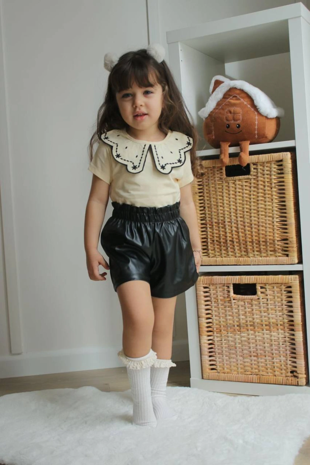 Deri Şortlu Takım
