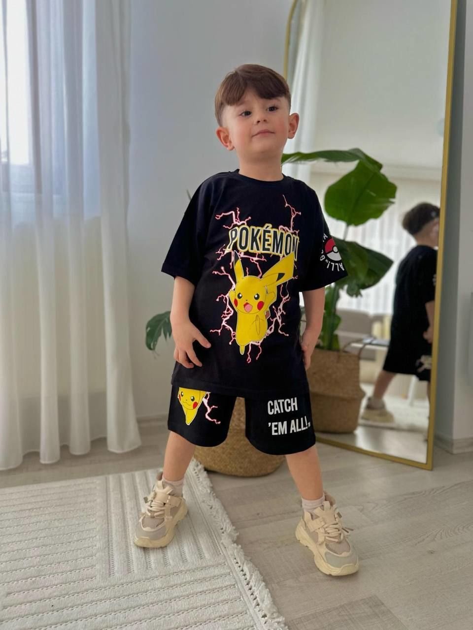 Pikachu Şortlu Takım