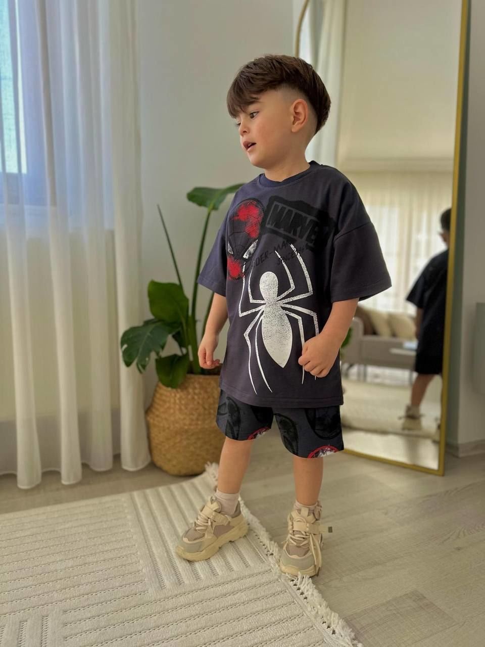 Spiderman şortlu takım