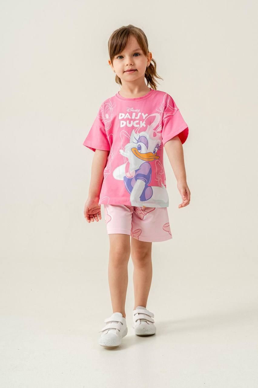 Daisy pembe şortlu