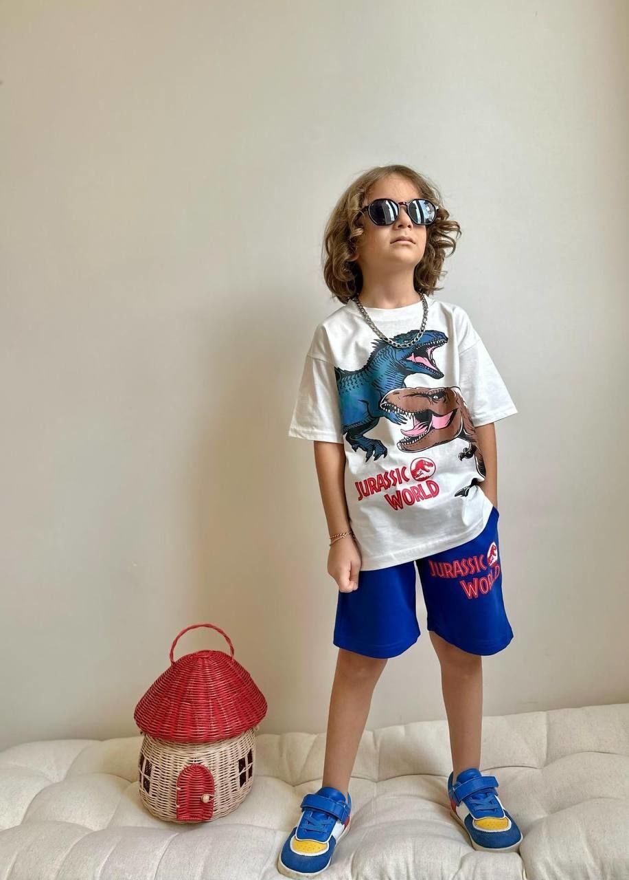 Dinazor baskılı şortlu