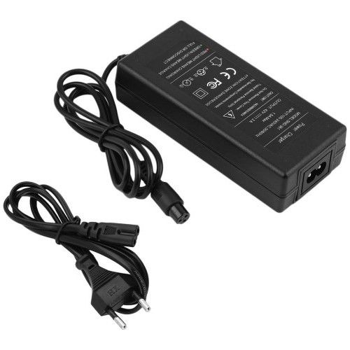 Fully Elektrikli Kaykay Şarj Adaptörü 42 Volt