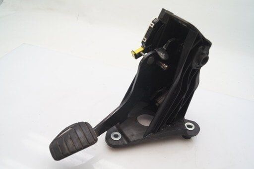 Laguna 3 Debriyaj Pedalı Komple 465030297R -Renault Mais