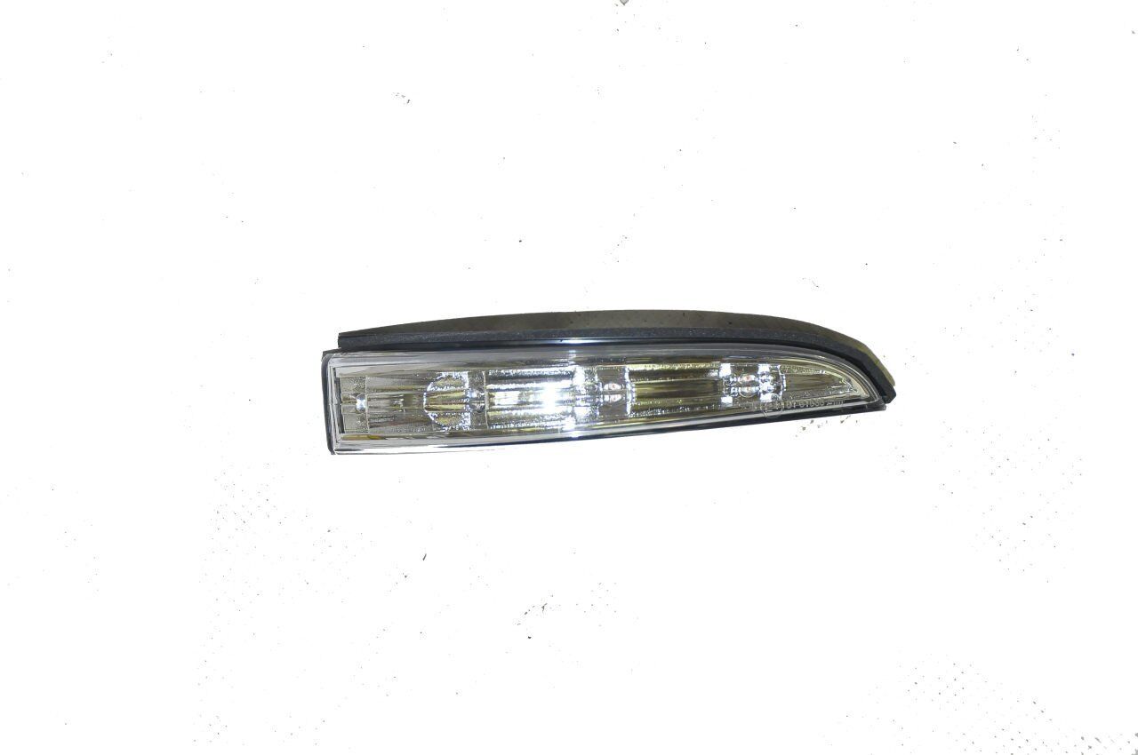 Fluence Latitude Sağ Dikiz Ayna Sinyali (Ledli) (2008-2016) 261608080R -Renault Mais