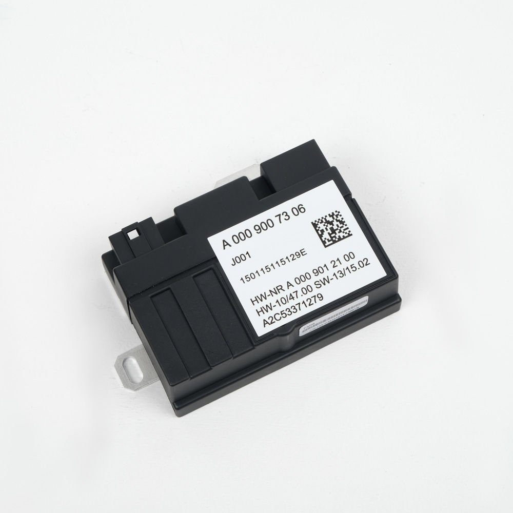 A0009007306 / Mercedes Benz W117 W221 W176 W242 W251 W156 Fuel Pump Control Module