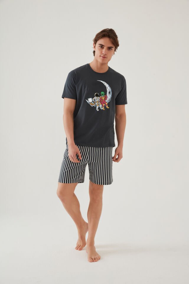 Erkek Pamuklu Füme Baskılı Cepli Şort Pijama Takımı L