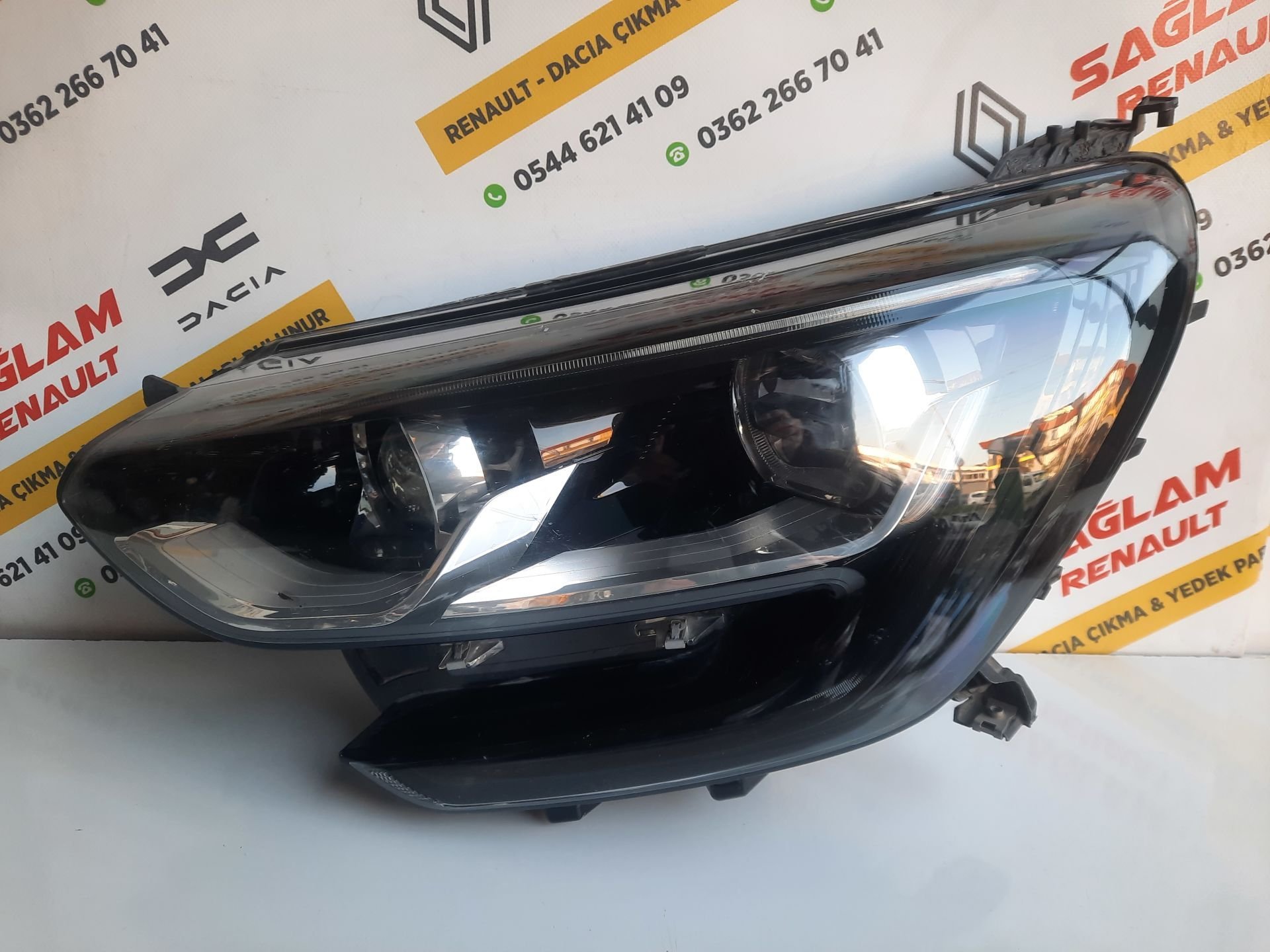 Megane 4 Touch 16-20 Orijinal Çıkma Sol Far Valeo 260601122R