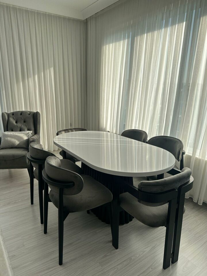 Beyaz PTT Masa + T, Polo Sandalye Takımı