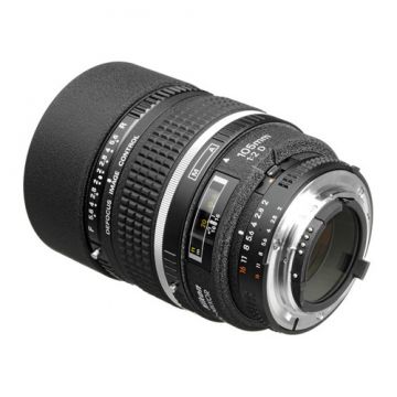 Nikon 105mm f/2D AF DC Lens