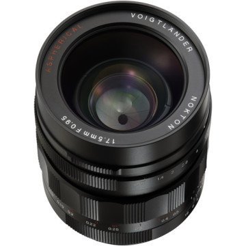 Voigtlander Nokton F0.95/17.5mm Lens