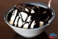 Dondurma Sosluk Çikolata Sosu Makinesi Dondurma Üzerine