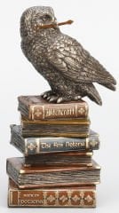 Kitap Üstünde Bronz Baykuş Hedwig