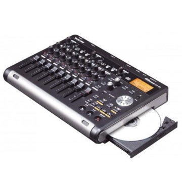 Tascam DP-03 Digital Portastudio (SD/CD)