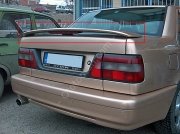 Volvo 850 Işıklı Bagaj Spoileri