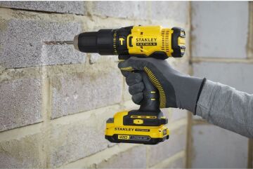 Stanley SCD718D2K 18V 2.0AH V20 Çift Akülü Darbeli Matkap