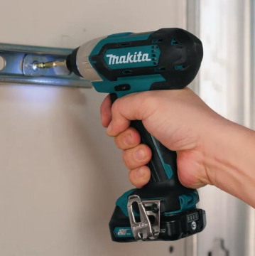 Makita TD110DWAE Darbeli Vidalama Makinesi