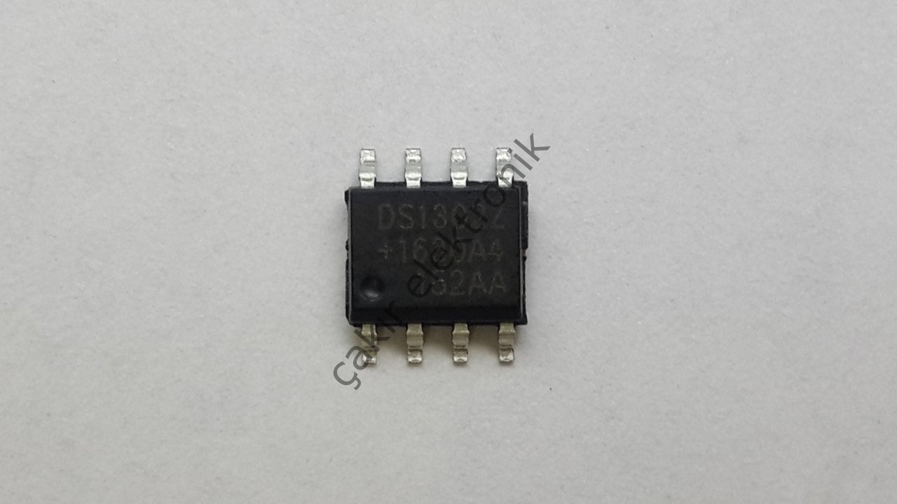 DS1302   DS1302Z   Trickle-Charge Timekeeping Chip
