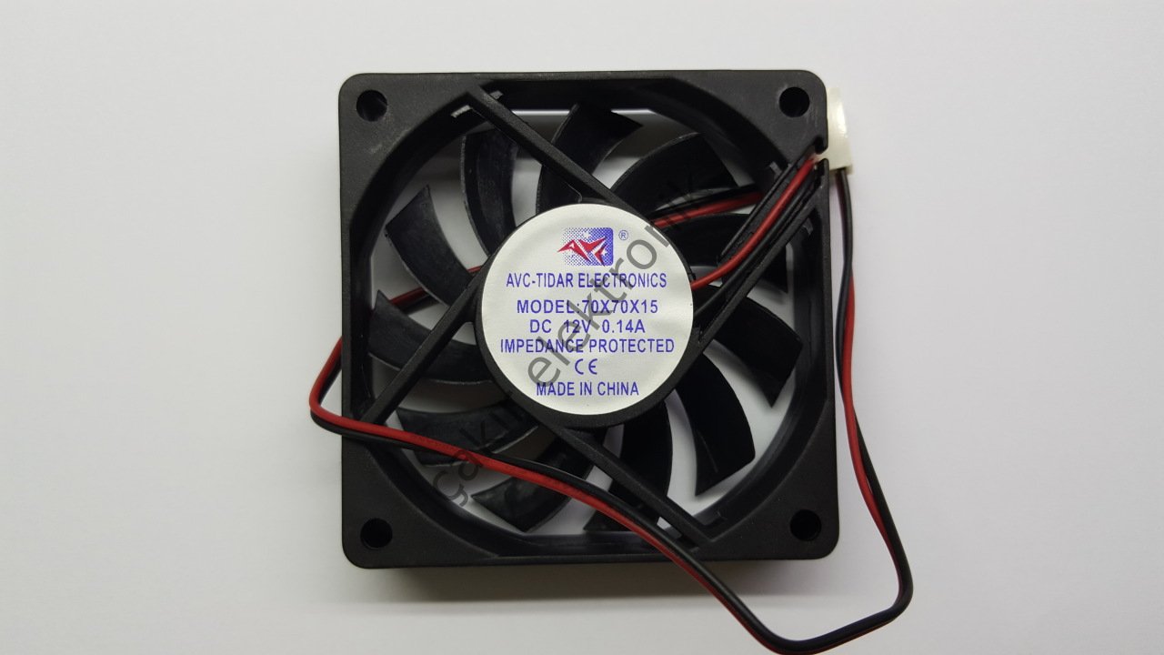 70X70X15MM 12V FAN 2TEL  0,14A.