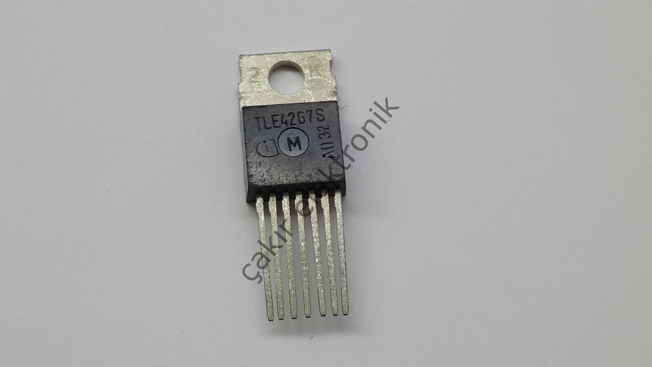 TLE4267S - TLE 4267 - 5-V Low-Drop Fixed Voltage Regulator
