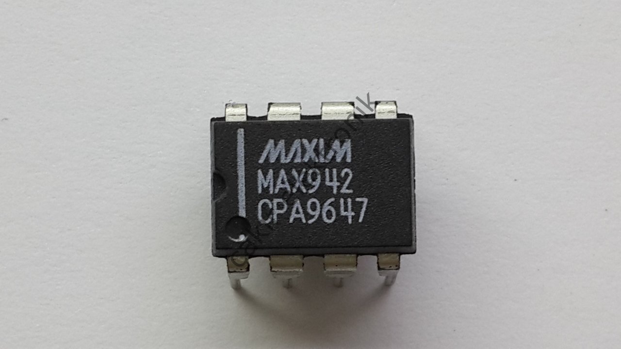 MAX942CPA  , MAX942 , High-Speed, Low-Power, 3V/5V, Rail-to-Rail Single-Supply Comparator