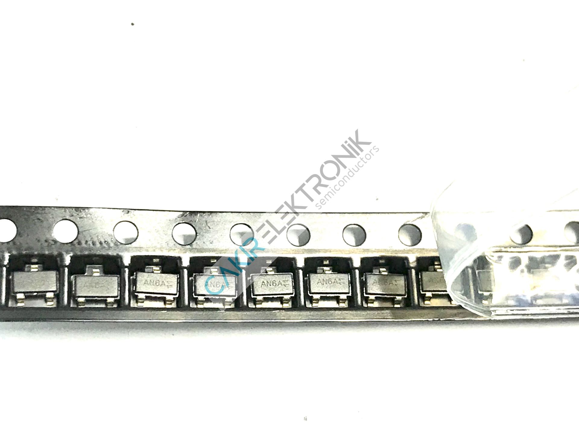 AO3420- SOT23 - AN - AN6A - AN** - 6A. 20V. N KANAL Field Effect Transistor